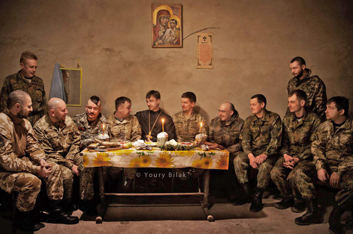 Серед цих дванадцяти точно немає зрадників. Фото з сайту facebook.com/eleos.ukraine